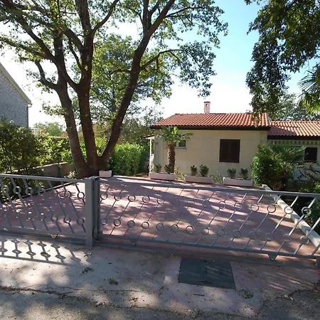 By The Sea Njivice, Krk - 21870 Apartment Njivice