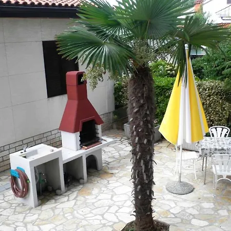 Appartement By The Sea Njivice, Krk - 21870